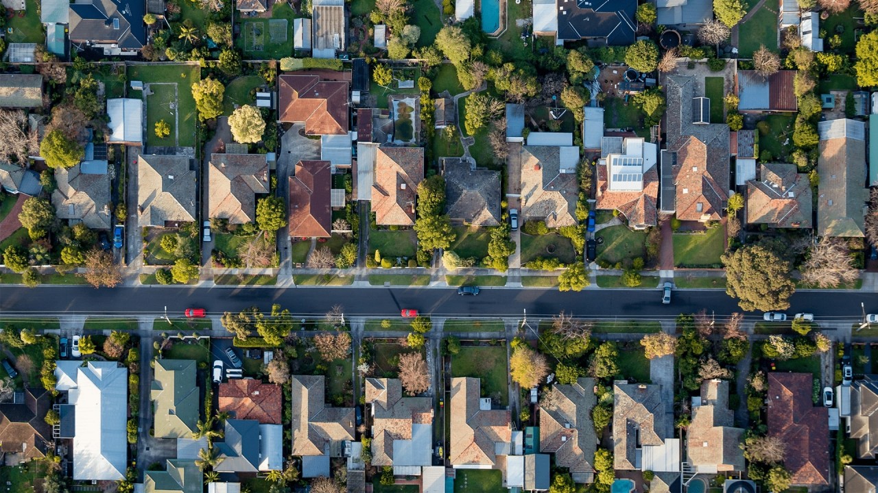 Navigating the Complex World of Business & Commercial Law