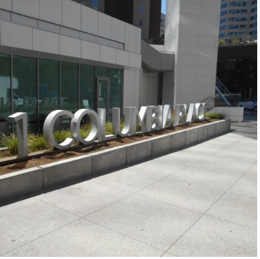 The Role of Architectural Signage in Shaping Panama City Beach Businesses