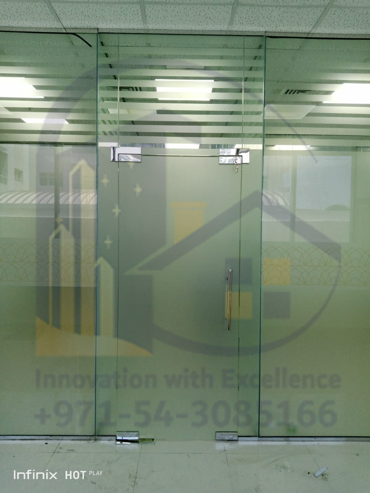 Modern Office Glass Partition Design