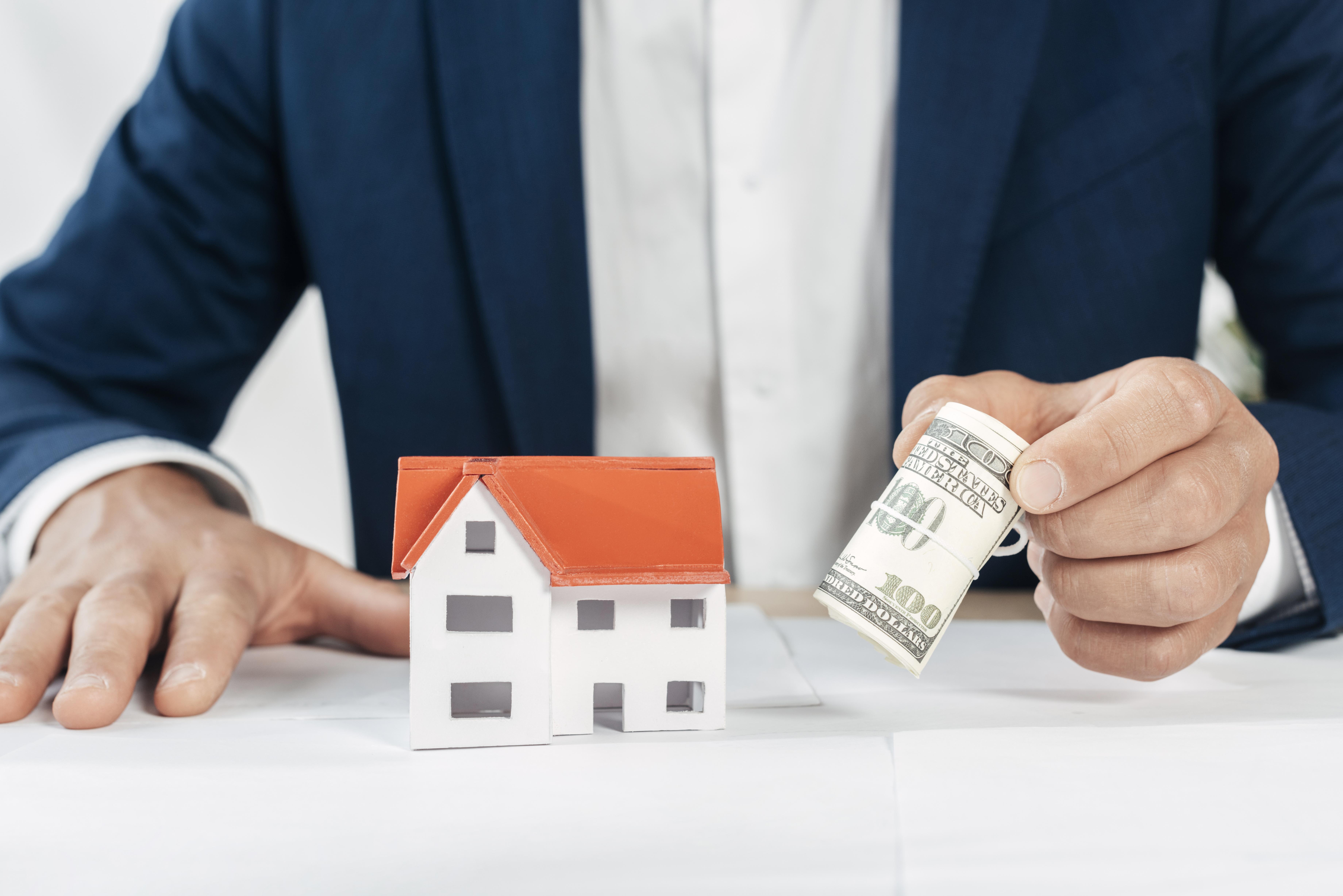 What Can You Expect to Earn from Selling Your House?
