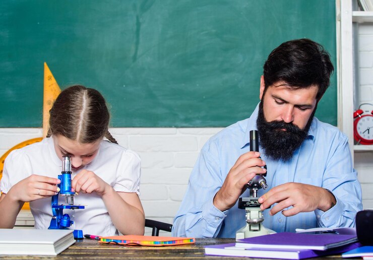 Top 8 tips to Find Biology Jobs Effectively (Plus Job Duties)
