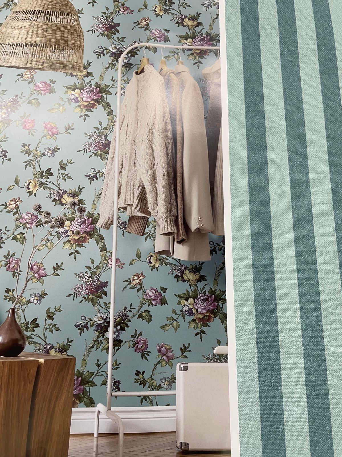 Fabric Wallpaper: Redefining Elegance on Indian Walls with Elegant Decor