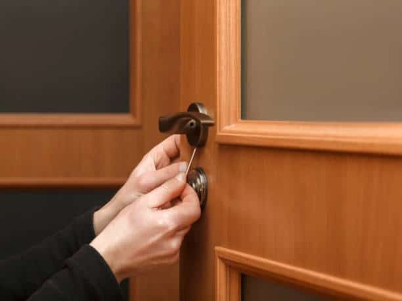 Understanding Locksmith Costs: Factors and Considerations