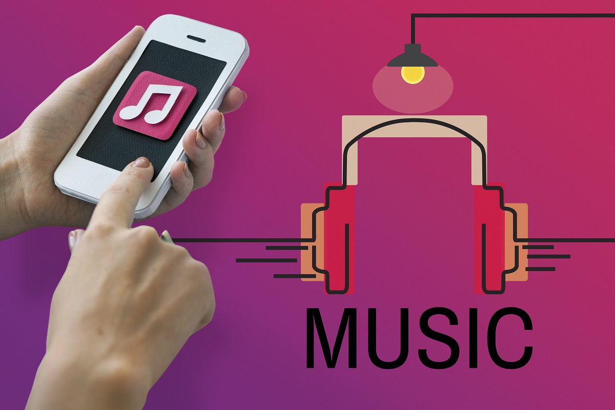 Online Music Market Players: Spotify, Apple Music, Amazon Music, and YouTube Music