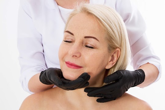 A Comprehensive Guide to Preparing for a Facelift Surgery in Orange County