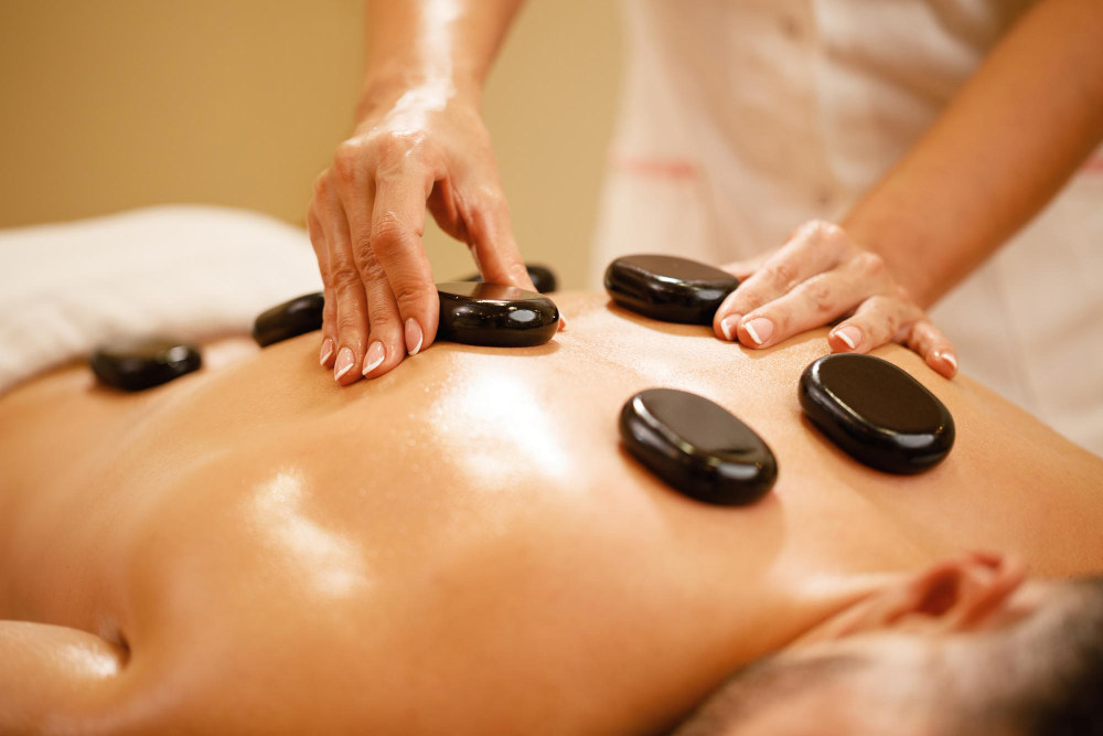 Here's What It's Actually Like to Get a Hot Stone Massage