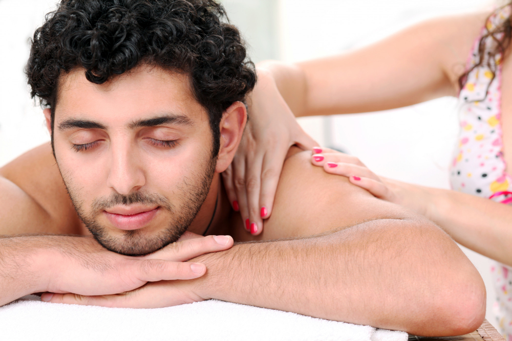 How Ayurvedic full body massage can help alleviate specific health conditions