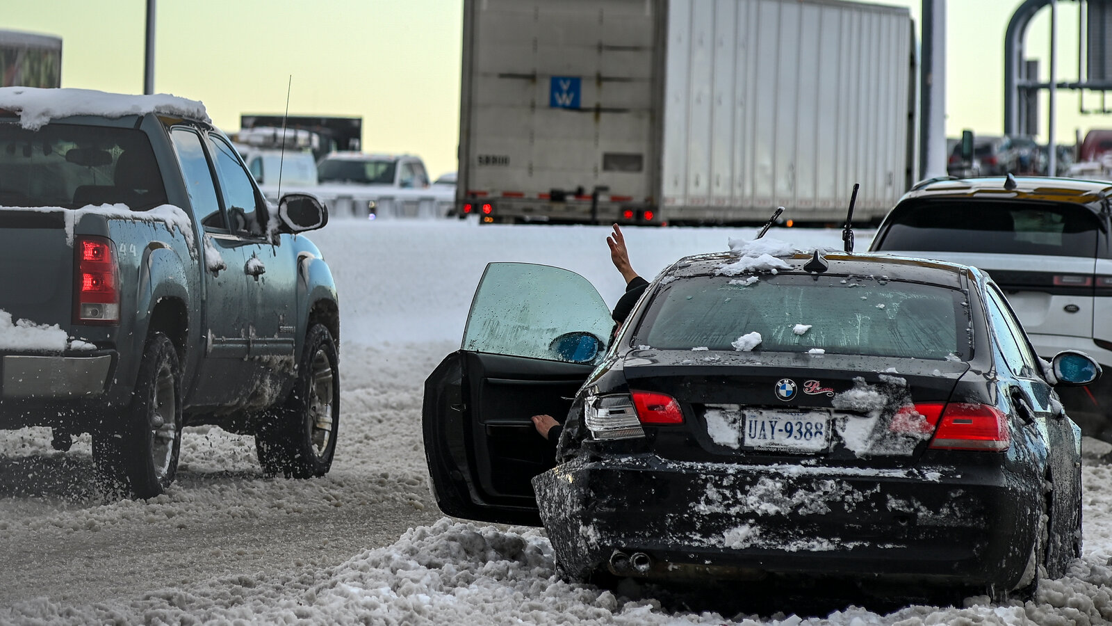 Essential Tips for Surviving a Car Breakdown During Your Journey