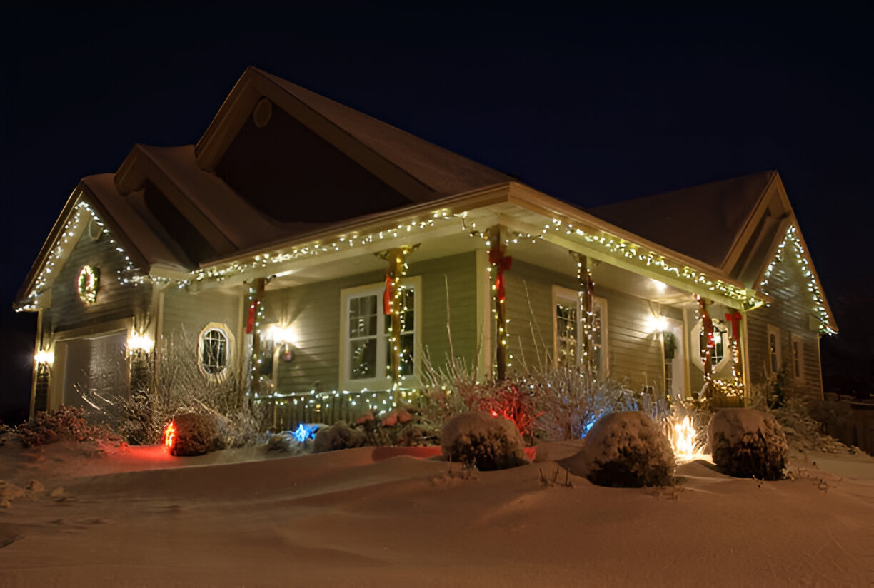 Top 7 Benefits of Installing Permanent Christmas Lights on Your Home