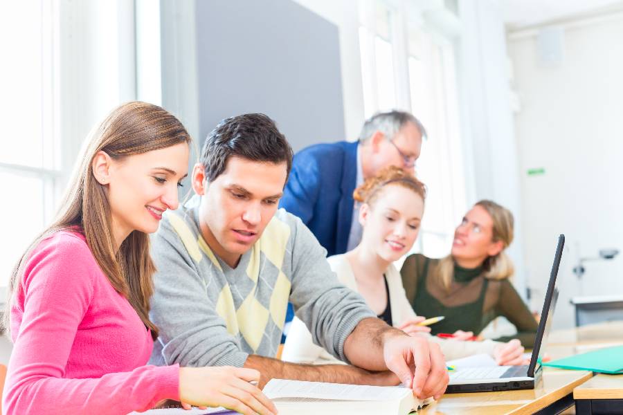 College Study Group Planning: How to Prepare for Productive Study Sessions