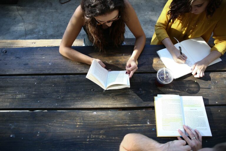 8 Signs of a Good College Study Group – Explain Learning