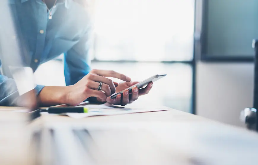 5 Things to Consider Before Choosing the Right Business Phone Plan