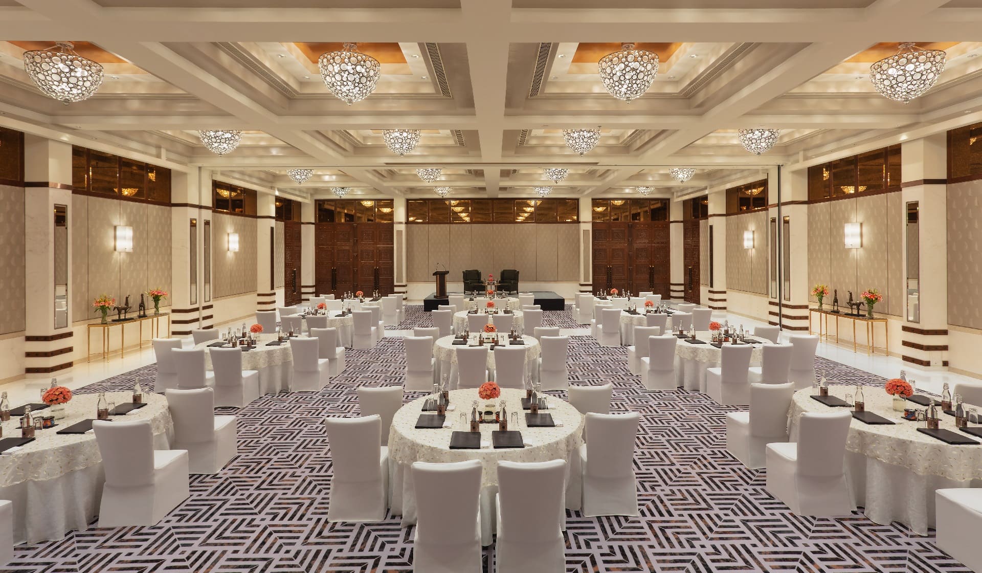 Unveiling the Elegance of Banquet Halls Your Ultimate Event Venue