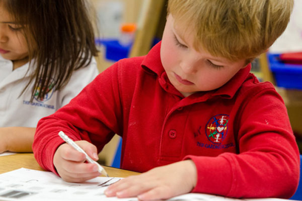 Rainbow Uniforms: Leading School Uniform Suppliers and Shops in Leigh