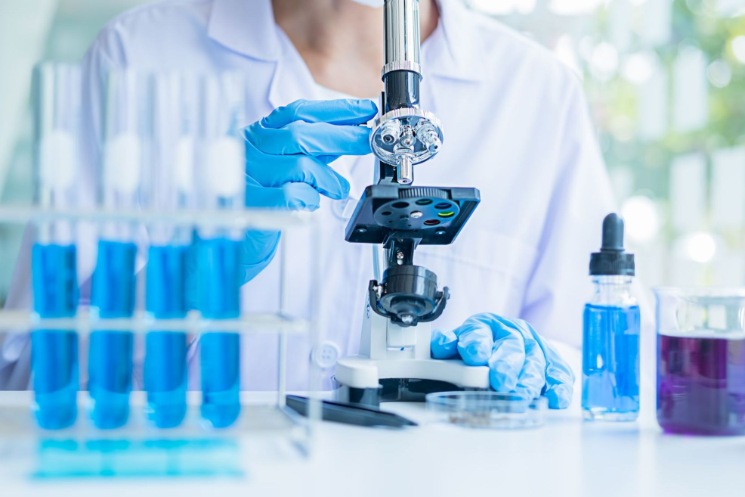 The Dynamics of the In Vitro Diagnostics Market Report