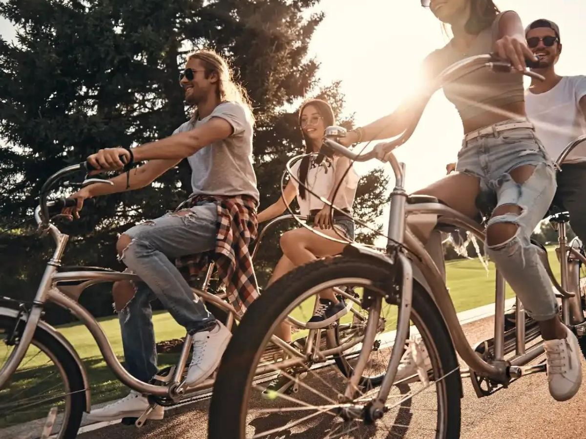 Who Has the Right of Way, Cyclists or Pedestrians?