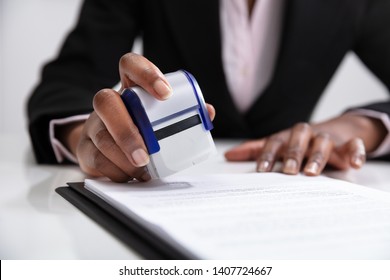 Why Should You Hire a Notary Public in the UK?
