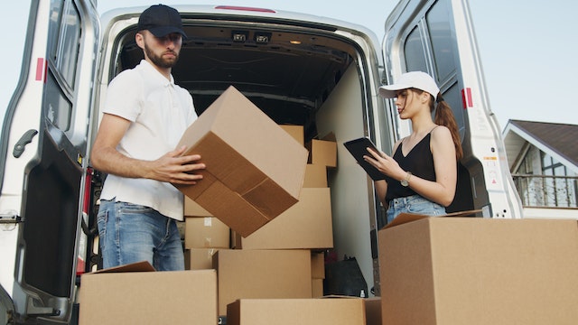 Packing Hacks for Stress-Free Moving in Dubai
