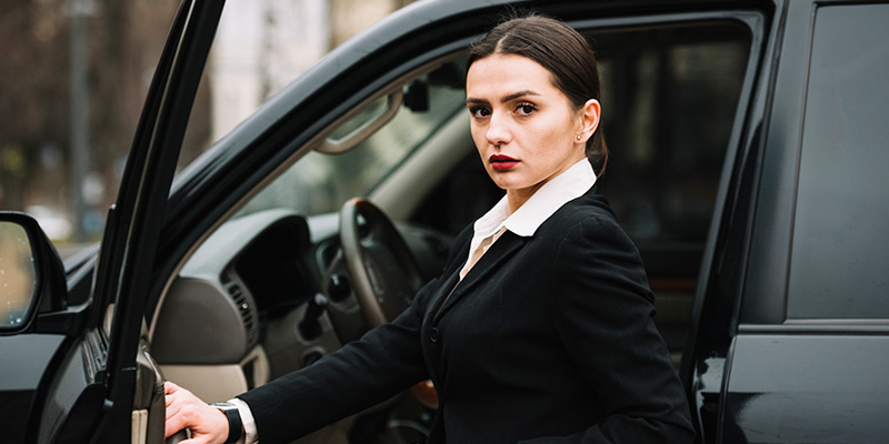 A Few Things to Expect From a Professional Chauffeur Service