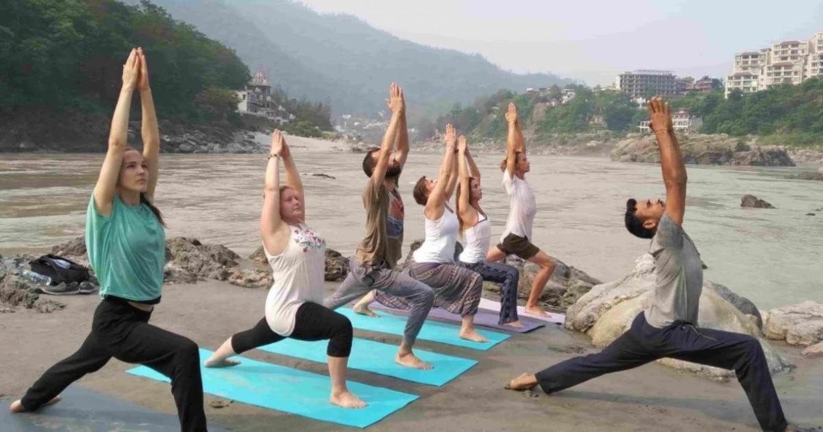 Discover the Serenity of Rishikesh Yoga Teacher Training with Pratham Yoga