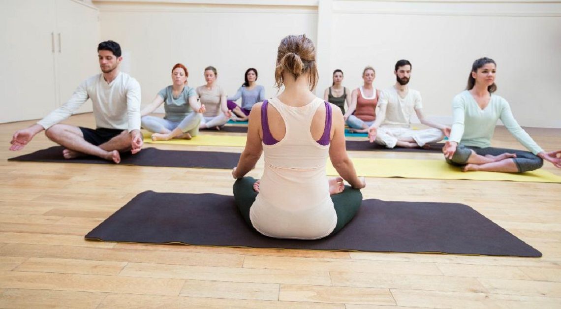 Elevate Your Practice: Pratham Yoga's Guide to 100 Hour Yoga Teacher Training in India