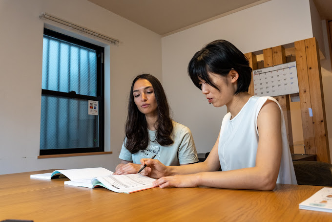 Business Japanese for Travelers: Essential Phrases for Business Trips to Japan.