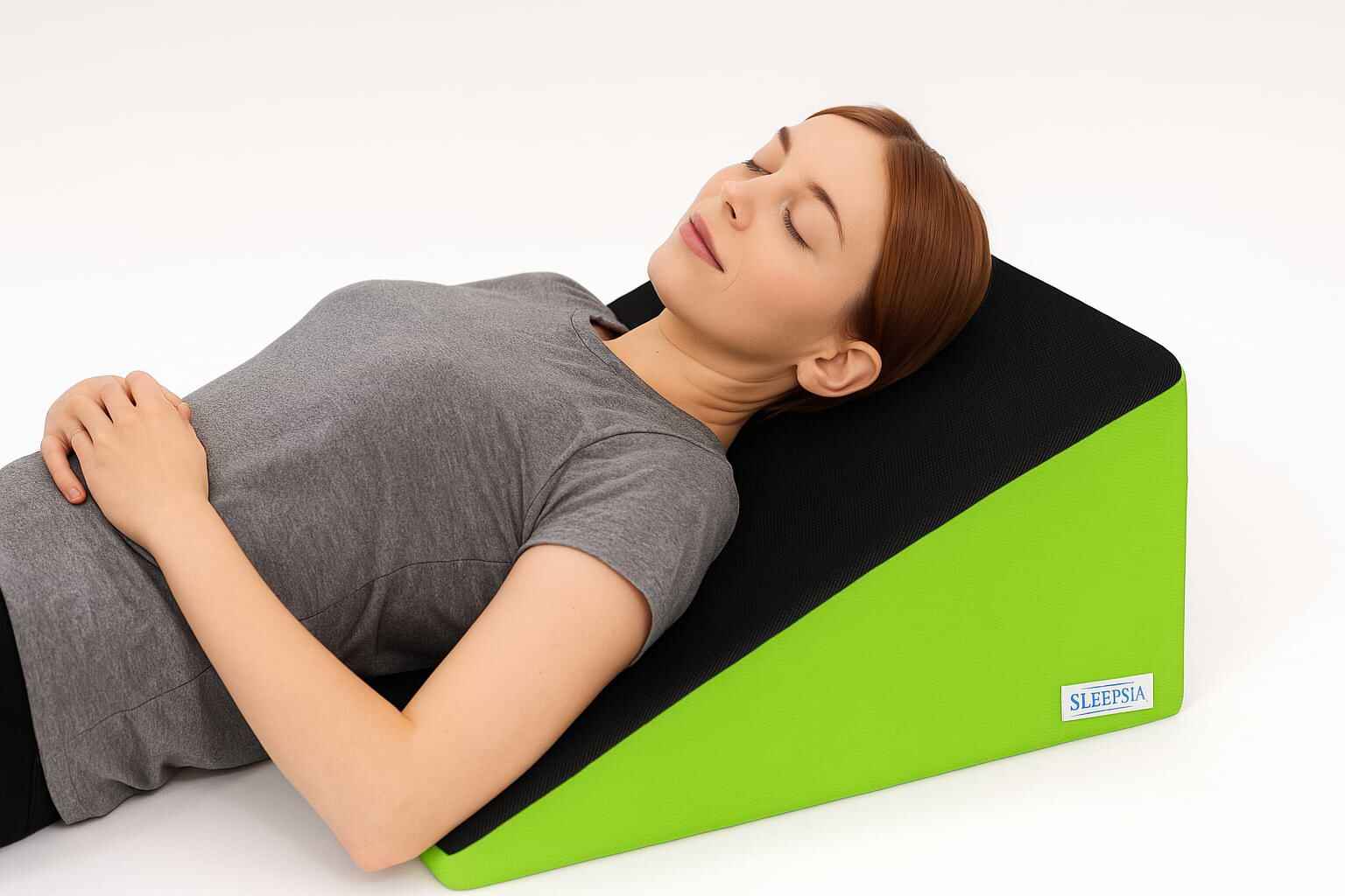 Wedge Pillow: Benefits, Uses, and Types