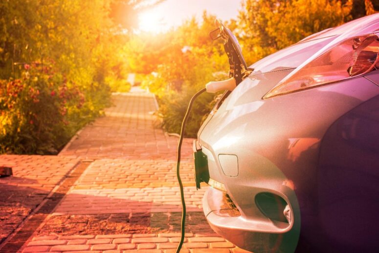 Lithium Battery Care Tips In Dubai Summer