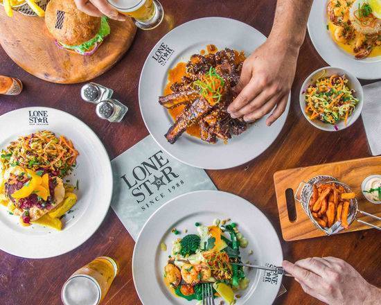How Can Dining Establishments Meet Various Dietary Requirements and Preferences? 