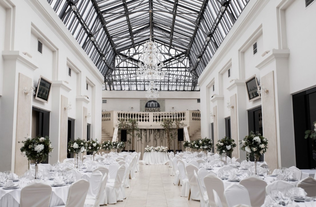 How to Harmonize Colors and Themes for Event Decorations