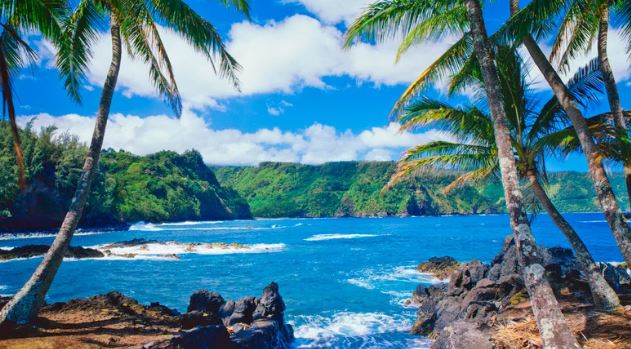 Explore Hawaii’s Best Attractions Without Overspending!