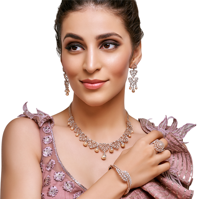 Gold Bracelets for Women: Add a Touch of Glamour to Your Style with Malani Jewelers