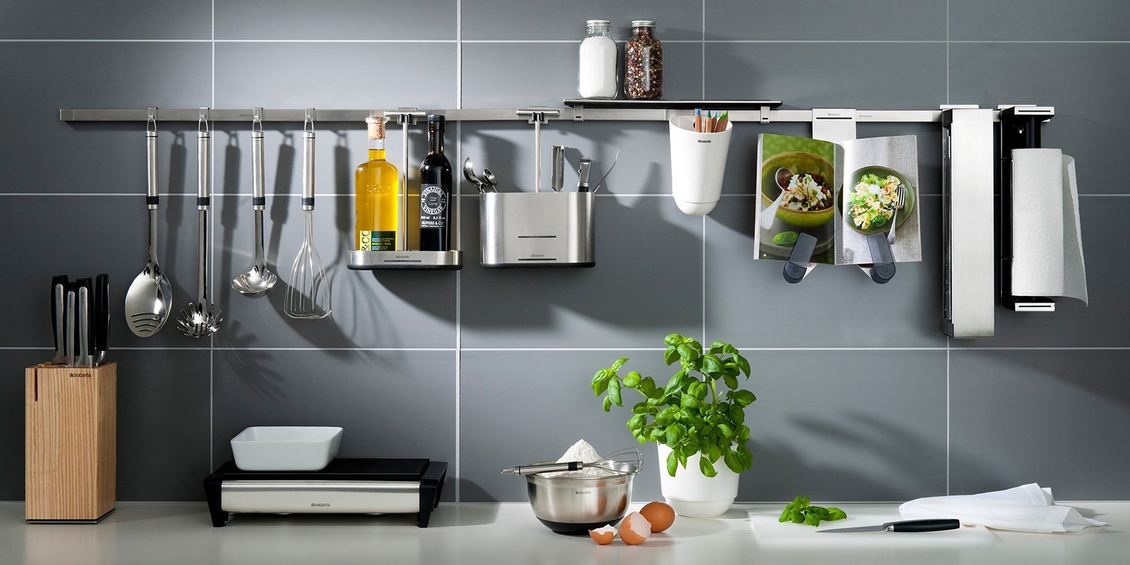 Kitchen Decoration Accessories- Why  Your Kitchen Needs a Makeover?