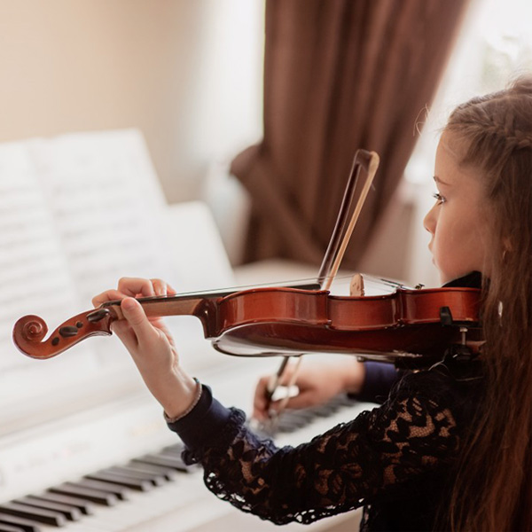 Why Group Lessons Might Be a Great Option for Adult Beginners