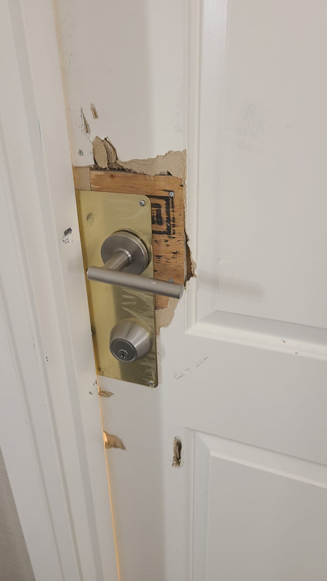The Benefits of Hiring an Emergency Locksmith in Critical Situations