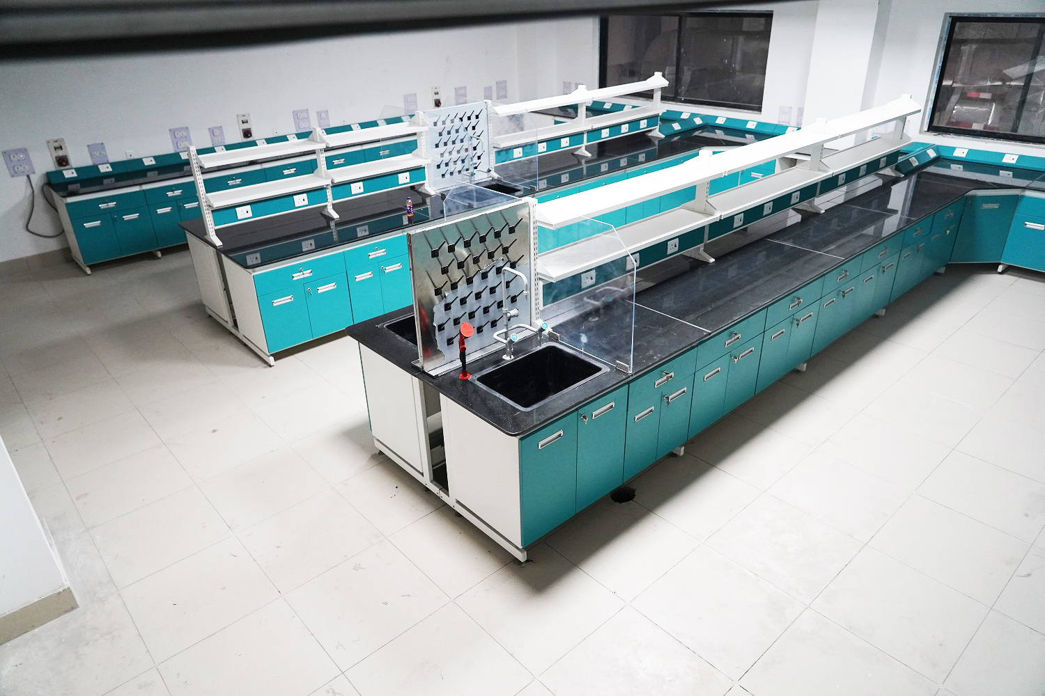 The Importance Of Lab Installation By Professionals