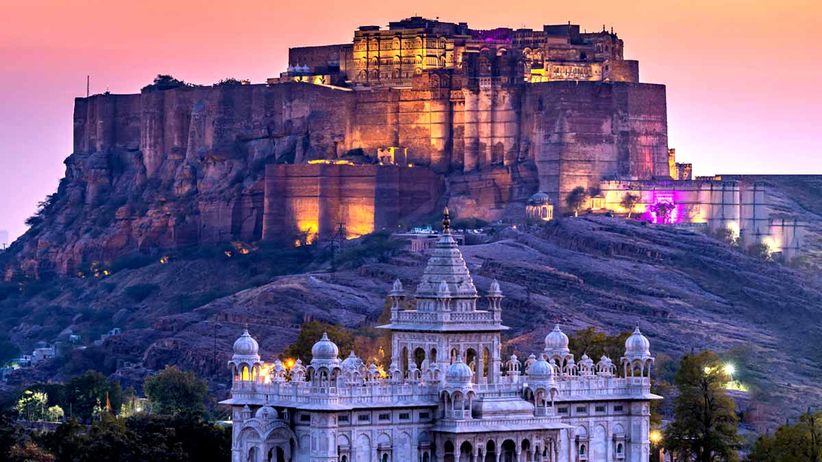  Seamless Taxi Booking Services in Jodhpur: Explore the Charms with Comfort