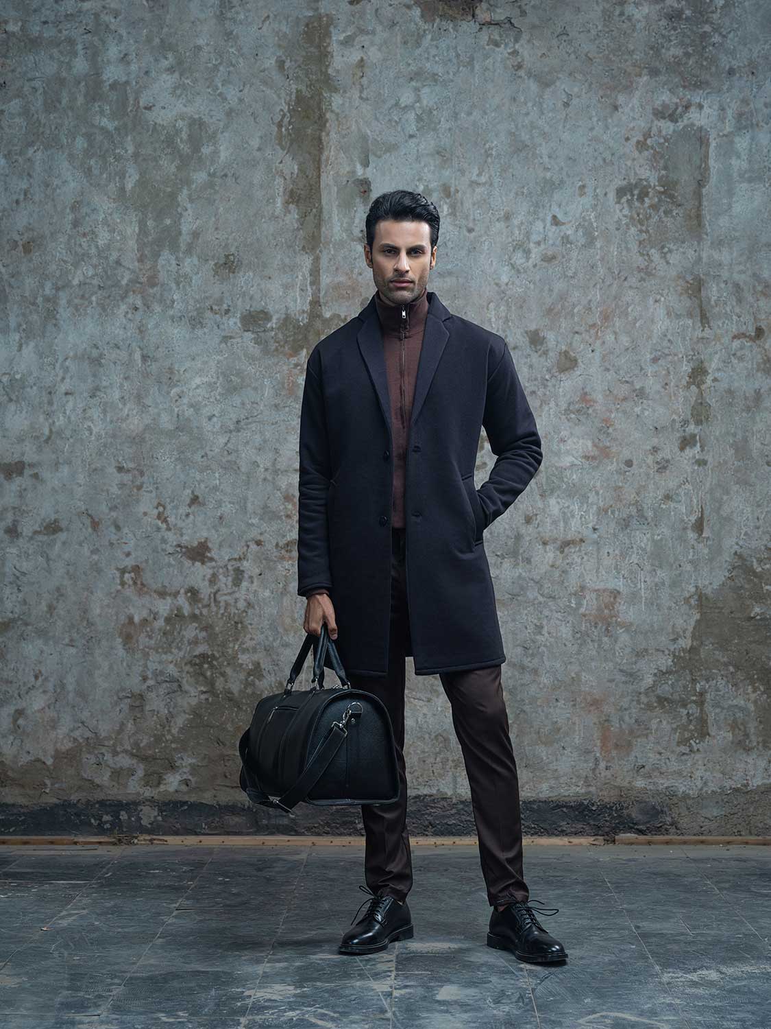 Graceful Layers: Long Coats in Pakistani Fashion