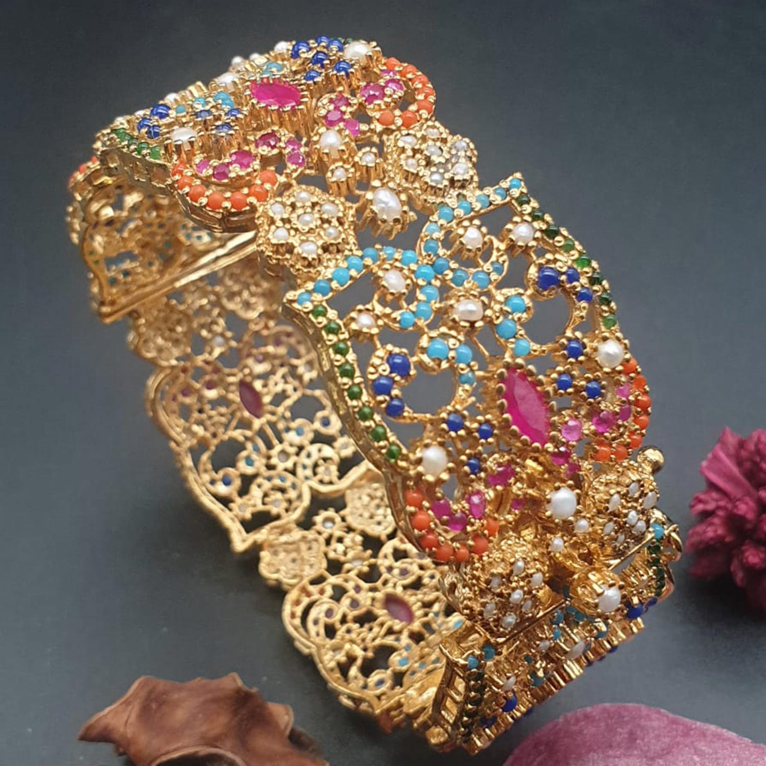 Bangles in Pakistani Fashion: Embracing Tradition and Symbolizing Elegance