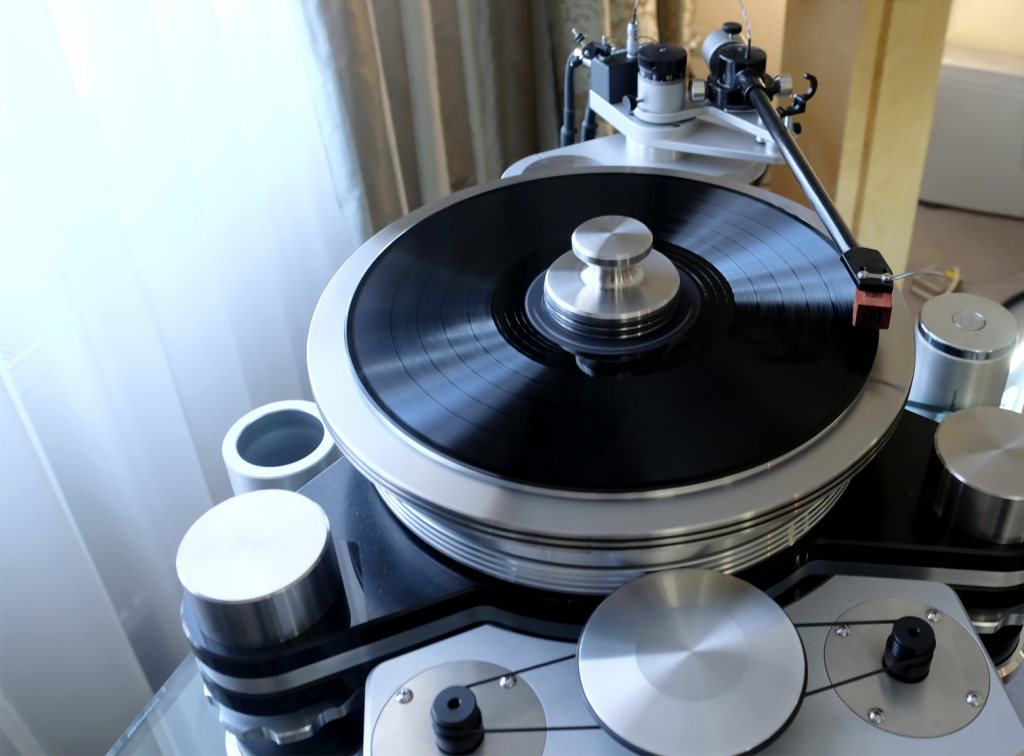 Custom Vinyl Record Printing: A Unique Touch to Your Music Production