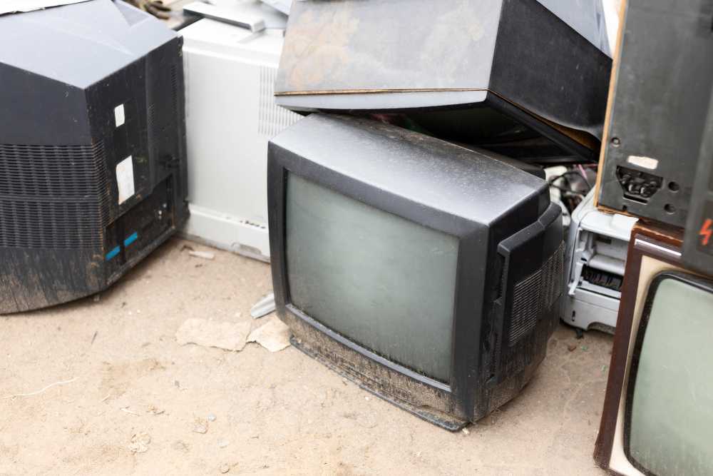 How to Get Rid of Old Appliances the Proper Way