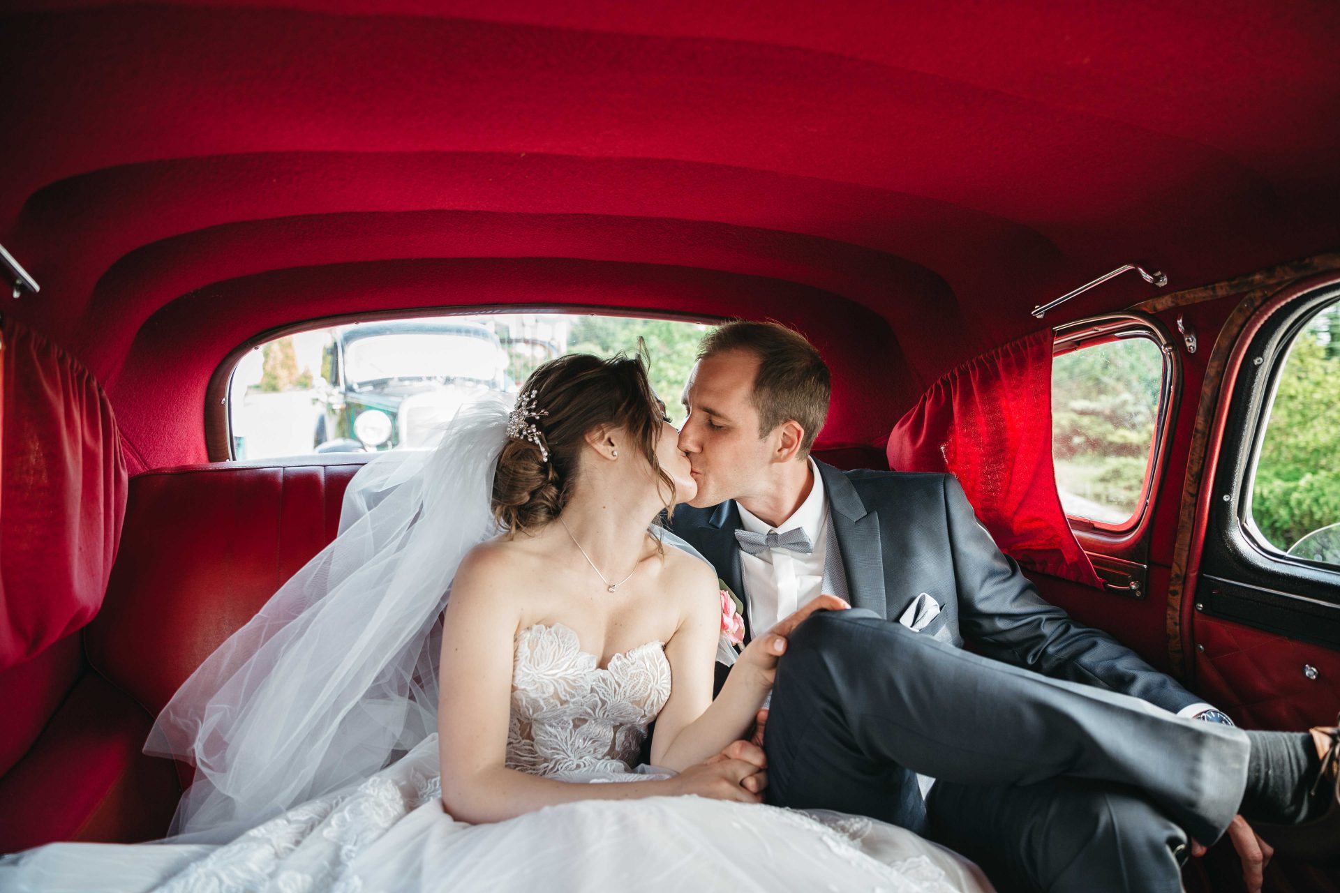 Luxury Private Chauffeur Tours: Explore in Comfort & Style