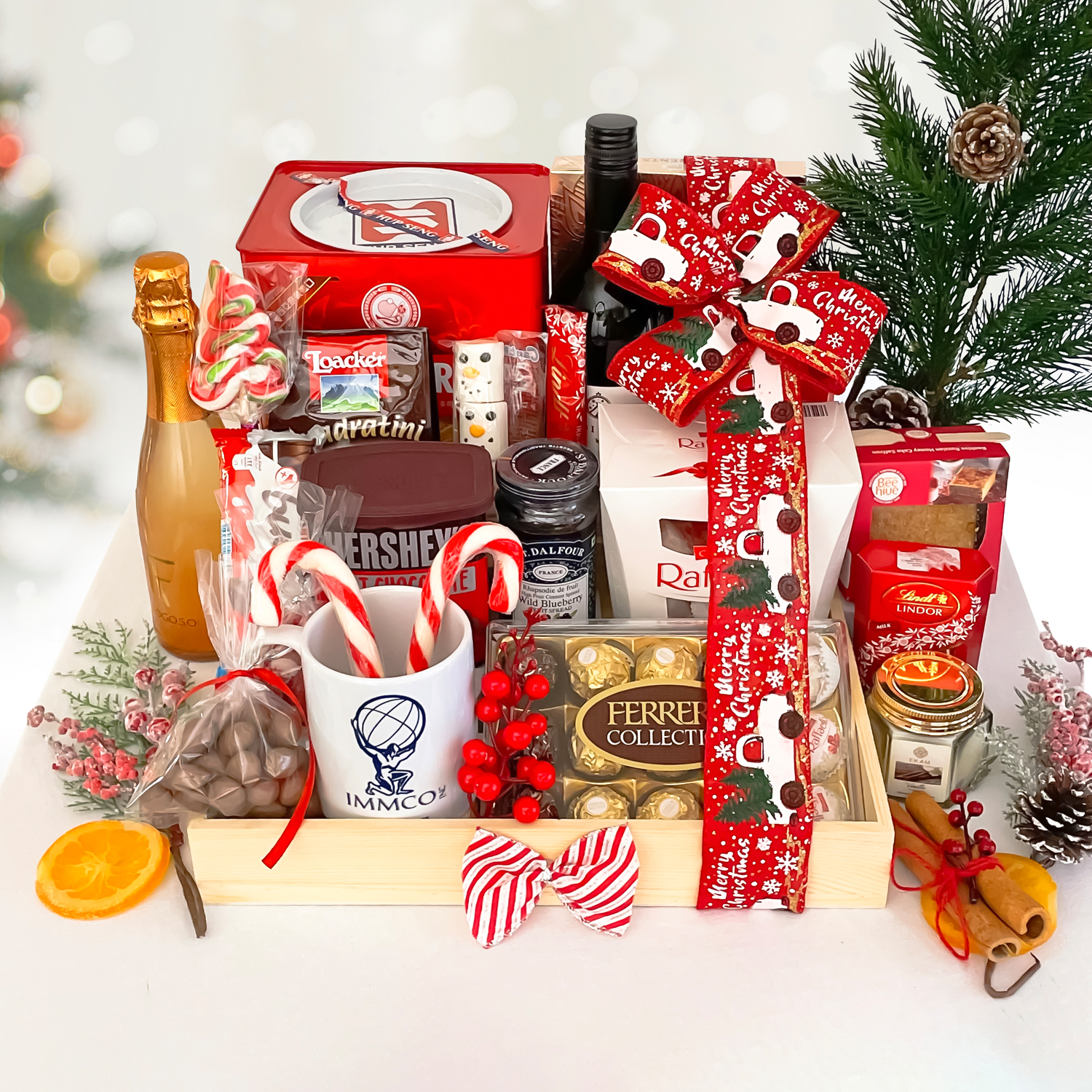 5 Delicious Treats to Include in Your Christmas Hamper
