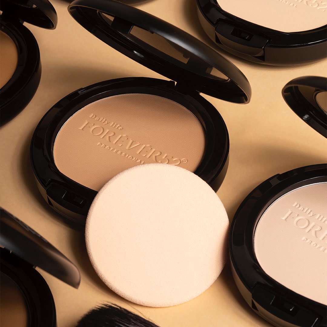 When to Use Different Types of Makeup Powder    
