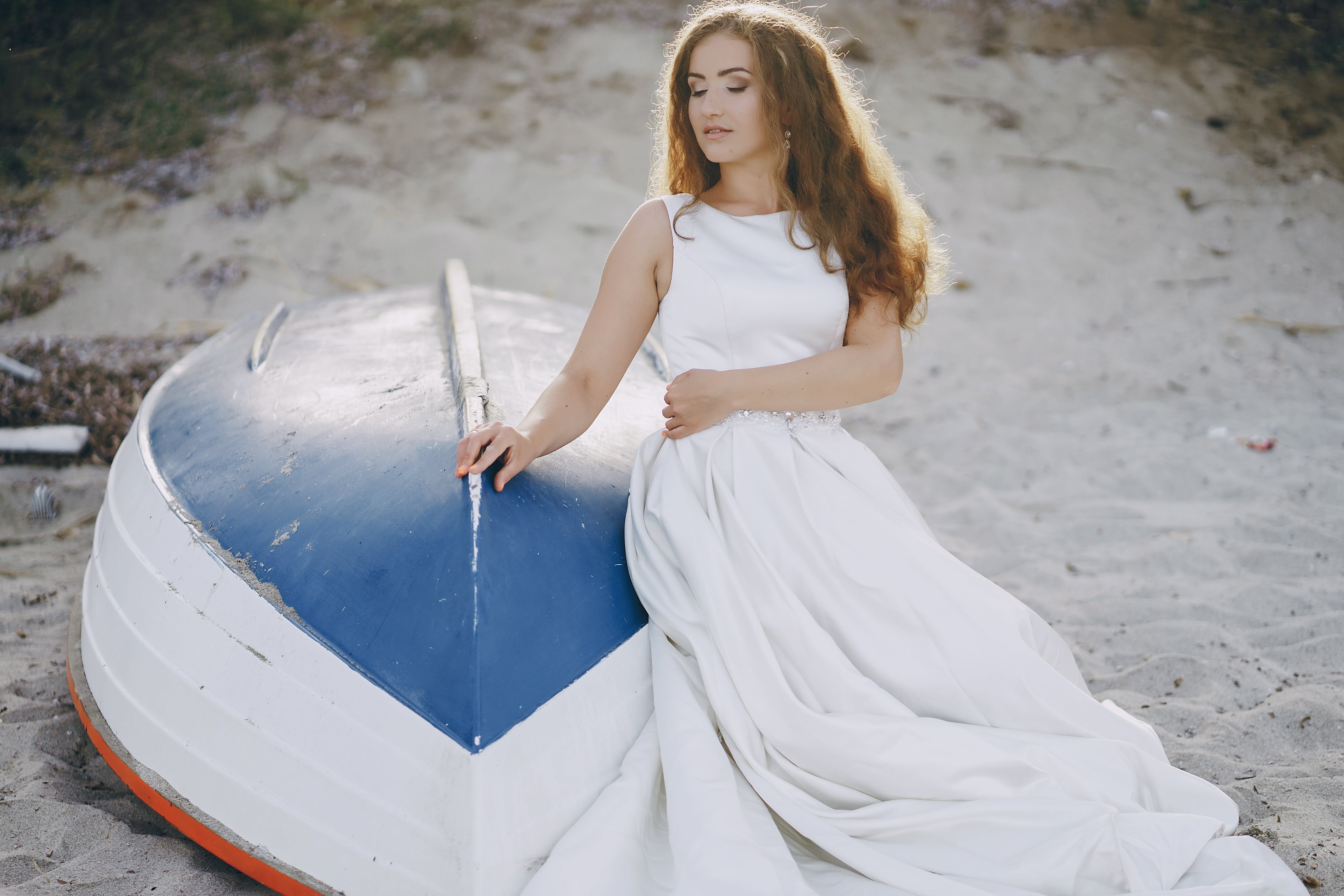 Mermaid Dress Fabrics: From Satin to Lace, What's Right for You?