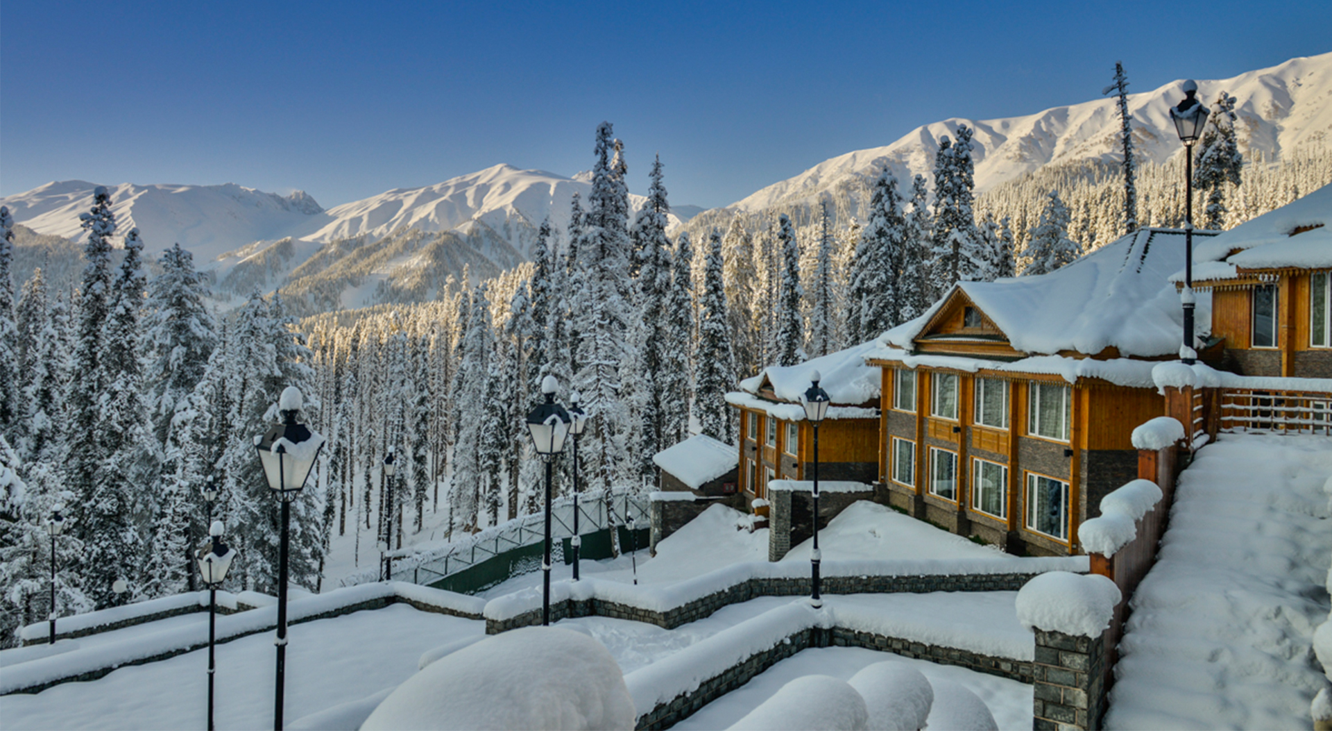 Exploring the Adventurous Activities in Jammu and Kashmir During Winters