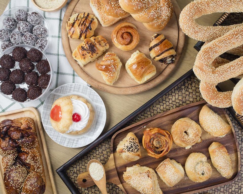 Frozen Pastries - A Convenient Bakery Option: Exploring Varieties, Popularity, and Easy Preparation
