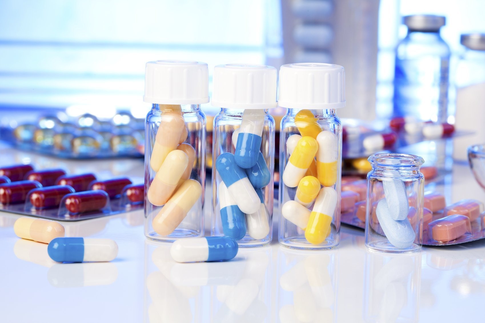 Driving Growth and Navigating Challenges: An Analysis of the Global Pharmaceutical Intermediates Market