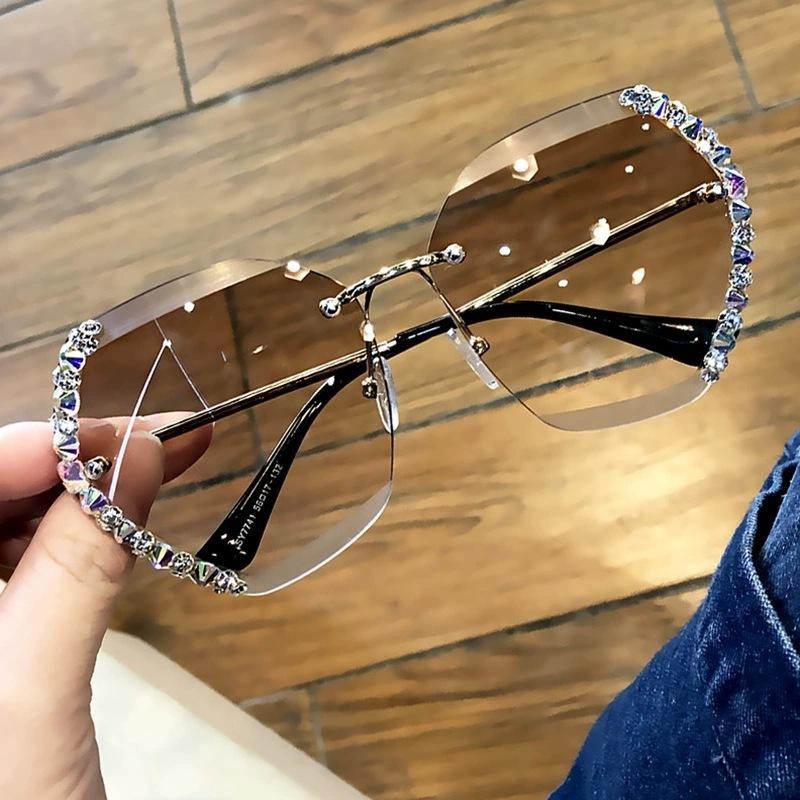 Luxury Sunglass: The Rise of Designer Sunglasses Brands 