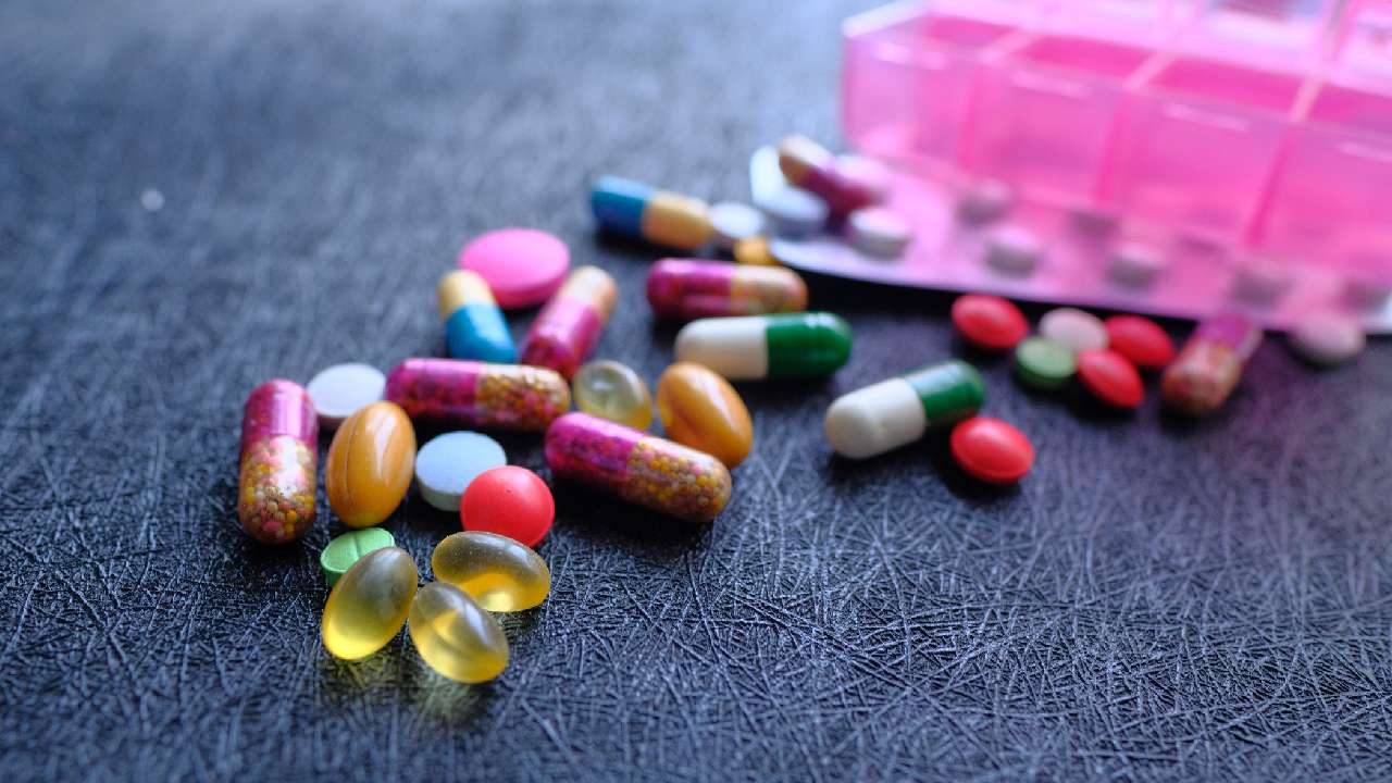 Understanding Tacrolimus: Mechanism, Uses, and Safety Considerations in Organ Transplantation